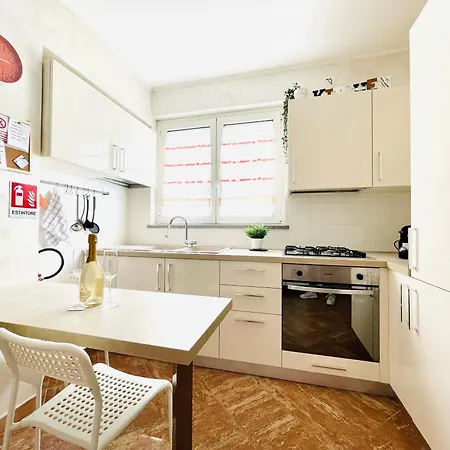 Apartment La Casina Del Colle Confort,centrale,p. Gratuito. Manziana